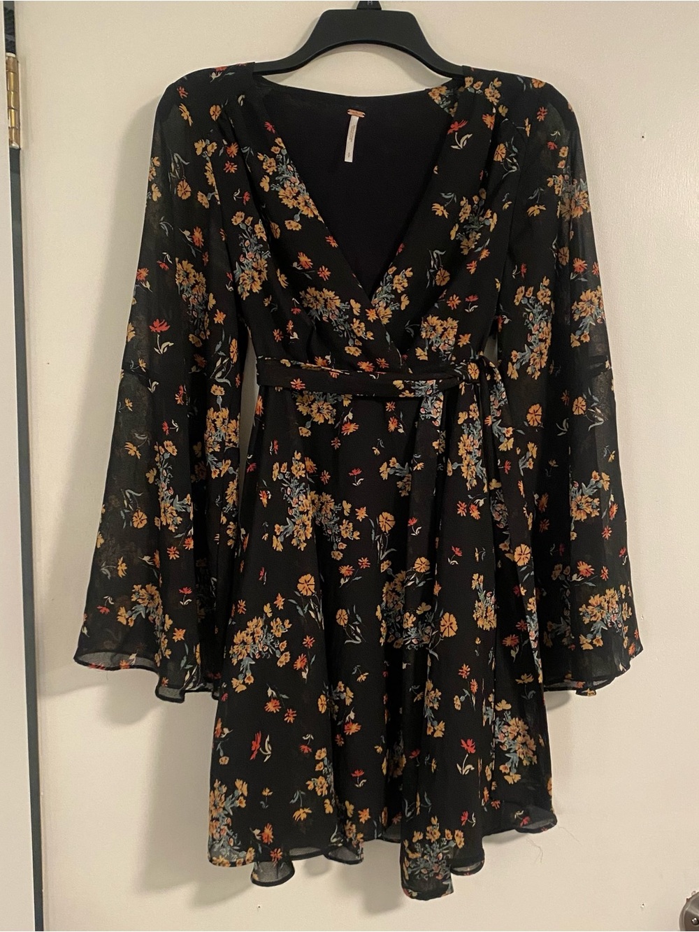 NWOT Free People Floral Mini Flowy Dress Women’s S Black Festival Cotcore Boho